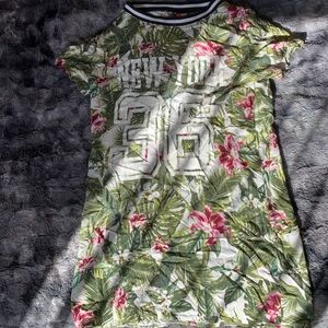 Flower oversized T